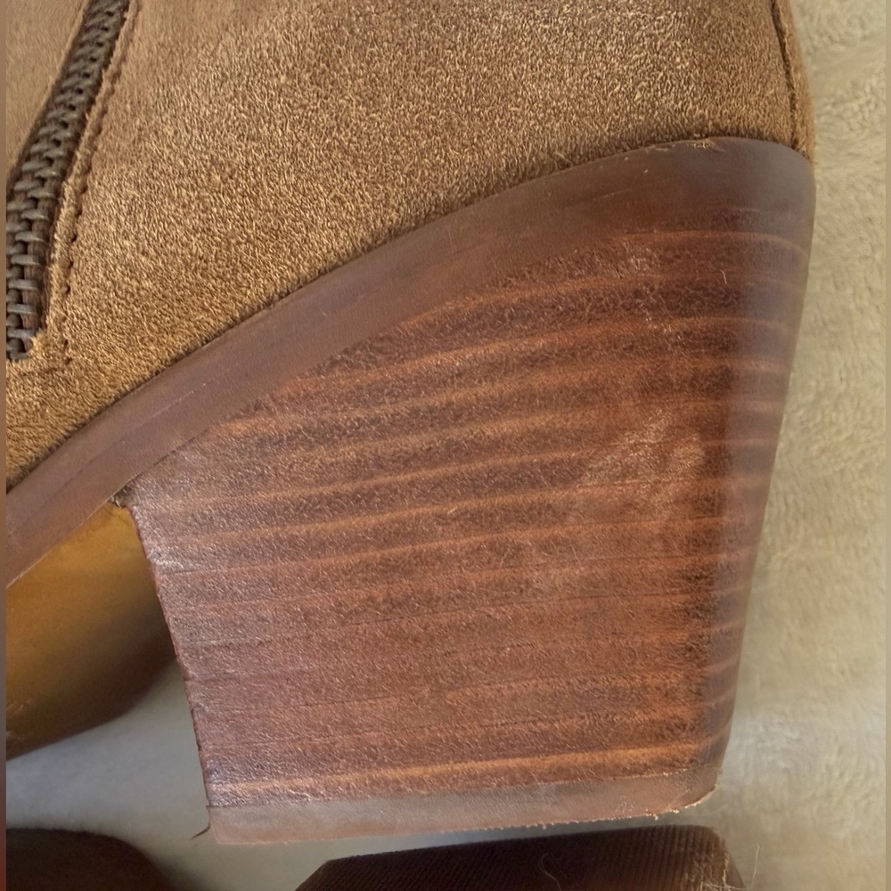 House of Harlow 1960 Revolve Tan Suede Western Booties Size 9.5 - Picture 15 of 16